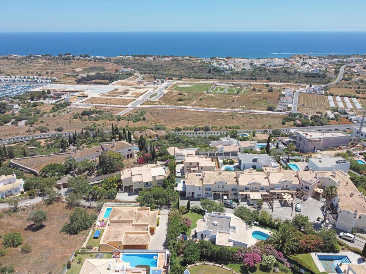 águia Marina M *
